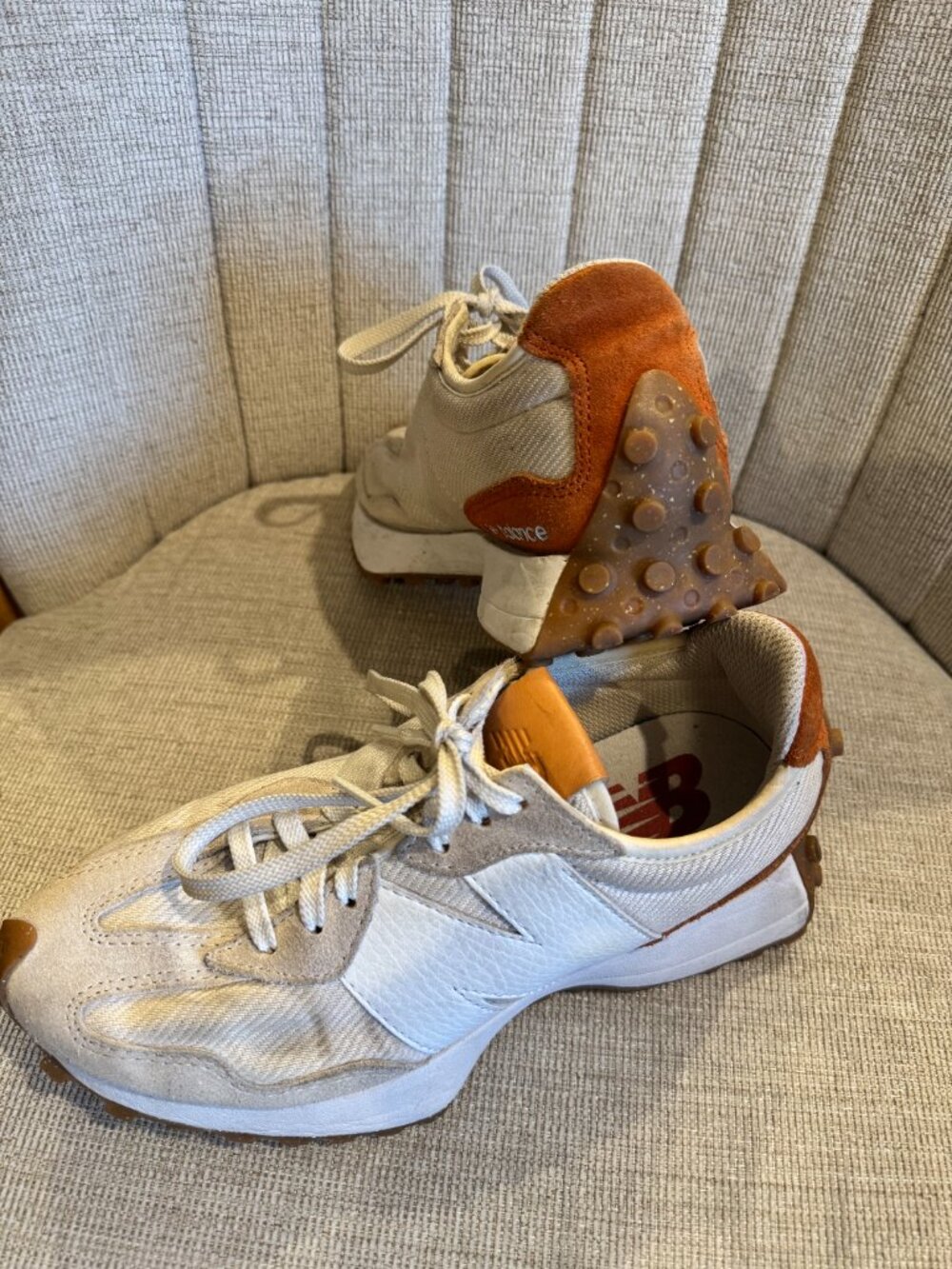 New Balance 327 Women’s Sneakers Cream Rust Gum WS327RA Size 6.5